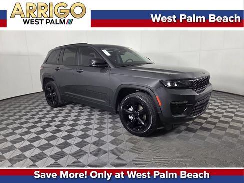 Used 2024 Jeep Grand Cherokee Limited w/ Black Appearance Package RWD image 1