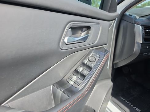 Used 2026 Nissan Rogue SV AWD/4WD image 19