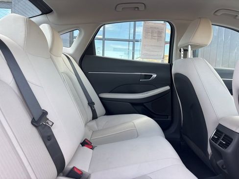 Used 2022 Hyundai Sonata SEL image 11