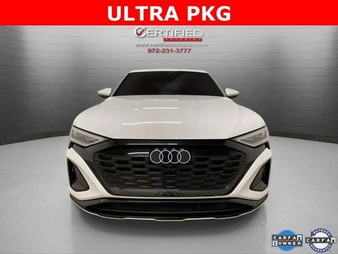 Used 2024 Audi Q8 e-tron Premium image 2