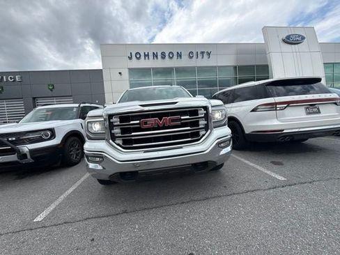 Used 2018 GMC Sierra 1500 SLT w/ SLT Premium Package AWD/4WD image 14