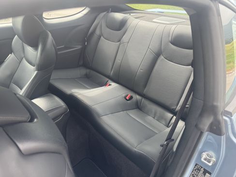 Used 2010 Hyundai Genesis 3.8 RWD image 12