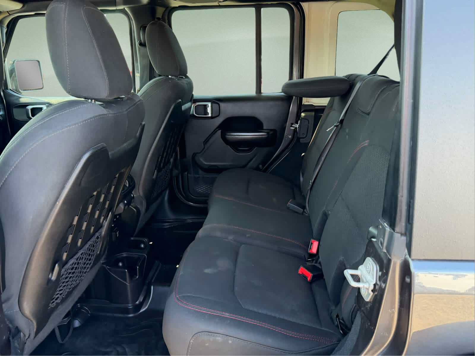Used 2018 Jeep Wrangler Unlimited Rubicon AWD/4WD image 20