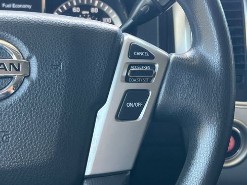 Used 2019 Nissan Titan SV RWD image 28