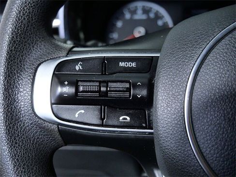 Used 2022 Kia K5 LXS image 23