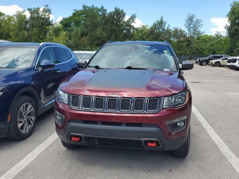 Used 2021 Jeep Compass Trailhawk w/ Convenience Group AWD/4WD image 2