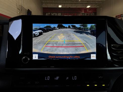 Used 2026 Toyota Camry SE FWD image 30