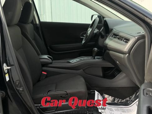 Used 2016 Honda HR-V EX image 17