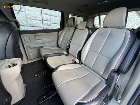 Used 2021 Kia Sedona EX FWD image 42