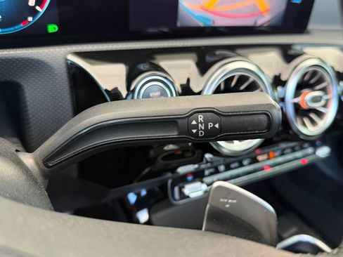 Used 2020 Mercedes-Benz CLA 250 4MATIC image 33