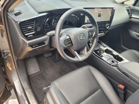 Used 2025 Lexus NX 350h AWD w/ Premium Package image 11