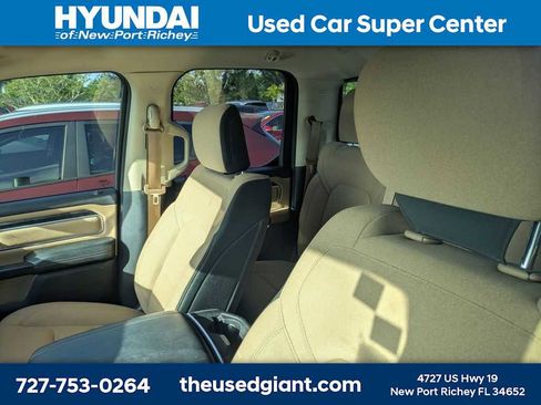 Used 2019 RAM 1500 Big Horn RWD image 3