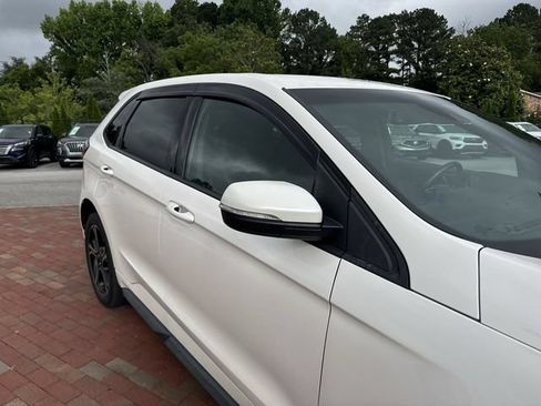 Used 2019 Ford Edge ST w/ Cold Weather Package AWD/4WD image 18
