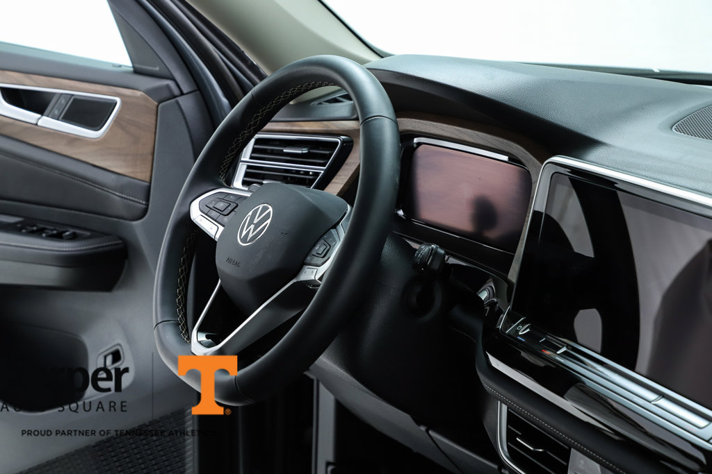 New 2025 Volkswagen Atlas SE w/ Panoramic Sunroof Package FWD image 75