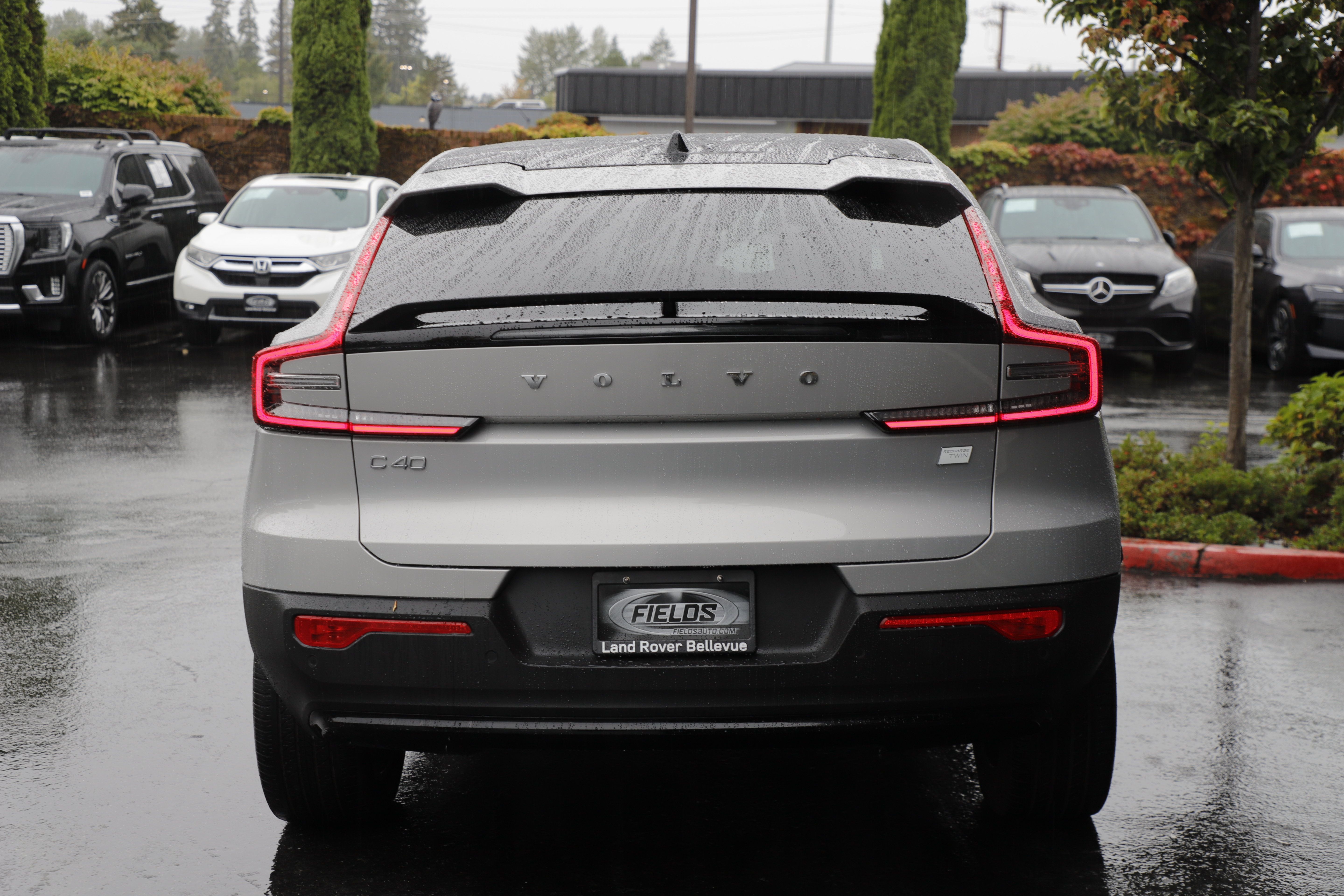 Used 2023 Volvo C40 P8 Recharge Plus AWD/4WD image 9