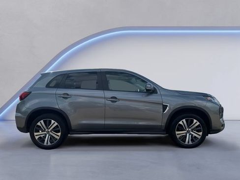 Used 2025 Mitsubishi Outlander Sport ES AWD/4WD image 4
