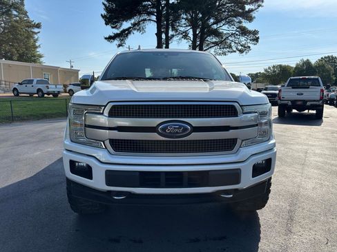 Used 2018 Ford F150 Platinum w/ Equipment Group 701A Luxury AWD/4WD image 4