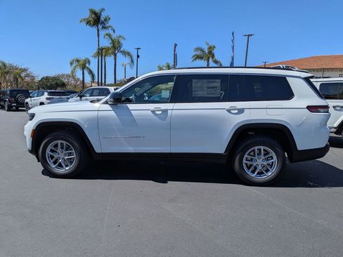 New 2026 Jeep Grand Cherokee L 2WD image 8