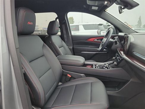 Certified 2025 Chevrolet Traverse Z71 w/ LPO, Cargo Package image 27