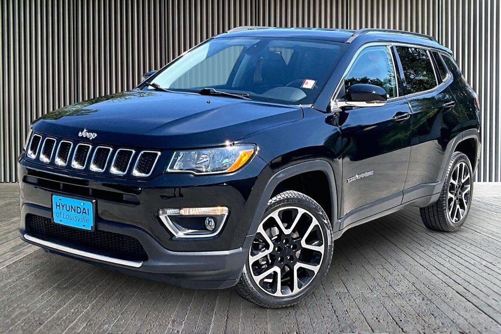 Used 2018 Jeep Compass Limited w/ Safe & Security Group AWD/4WD image 14