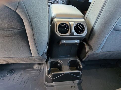 New 2026 Jeep Gladiator Sport image 10