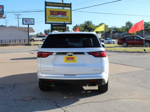 Used 2022 Chevrolet Traverse Premier AWD/4WD image 3