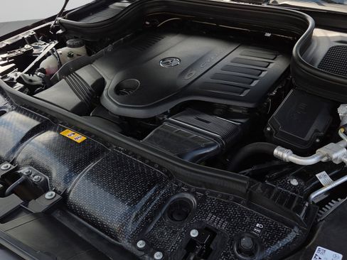 Certified 2024 Mercedes-Benz GLS 450 4MATIC image 22