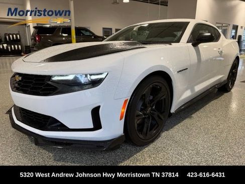 Used 2022 Chevrolet Camaro LT RWD image 1