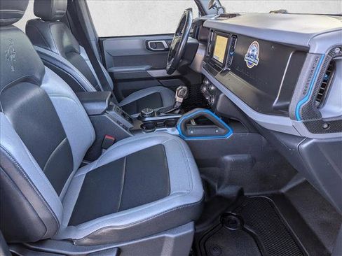 Used 2022 Ford Bronco Black Diamond image 21