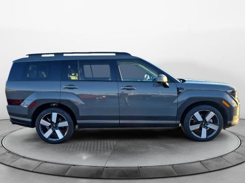 Used 2025 Hyundai Santa Fe Limited image 6