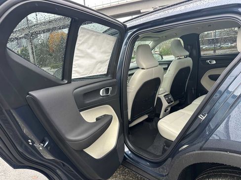 New 2026 Volvo XC40 B5 Ultra w/ Climate Package image 15