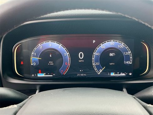 Used 2024 Jeep Wagoneer 4WD image 12