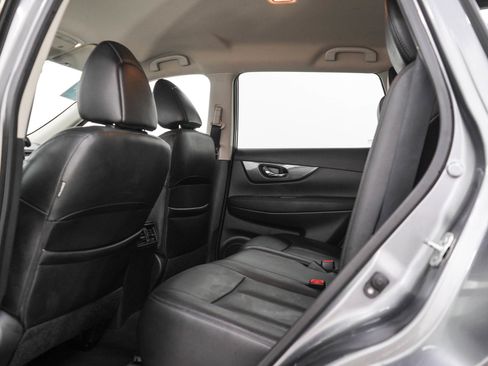 Used 2016 Nissan Rogue SL AWD/4WD image 18