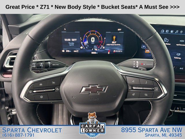 Used 2025 Chevrolet Traverse Z71 AWD/4WD image 13