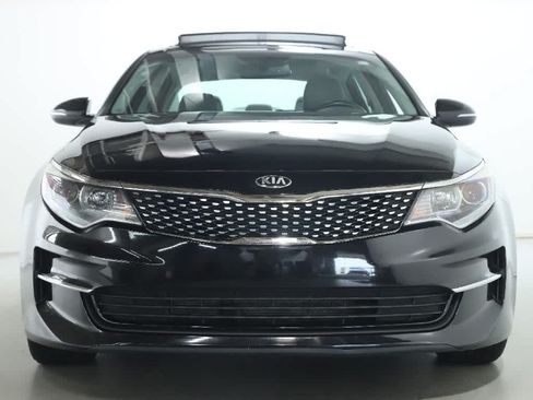 Used 2018 Kia Optima EX w/ Premium Package FWD image 5