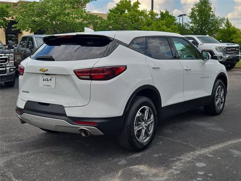 Used 2023 Chevrolet Blazer LT FWD image 23