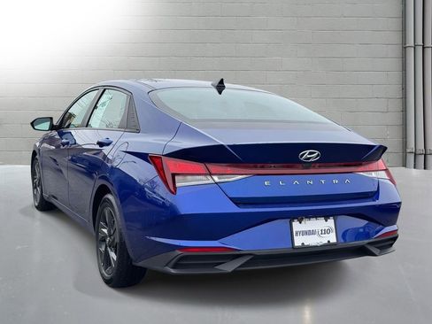 Used 2023 Hyundai Elantra SEL image 7