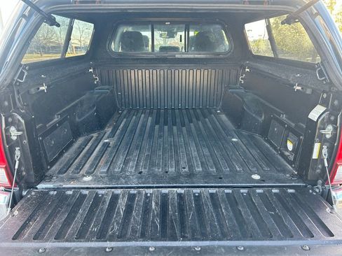 Used 2018 Toyota Tacoma TRD Off-Road image 27