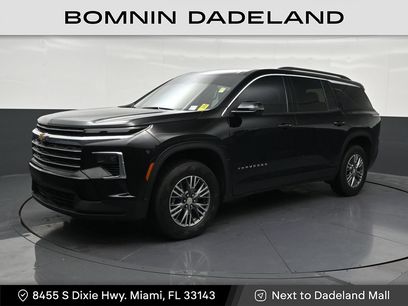 Used 2025 Chevrolet Traverse LT w/ Driver Confidence Package