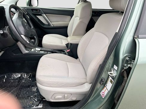 Used 2016 Subaru Forester 2.5i Premium w/ Popular Package #1 AWD/4WD image 20