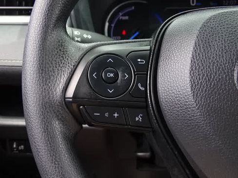Certified 2025 Toyota RAV4 LE AWD/4WD image 36
