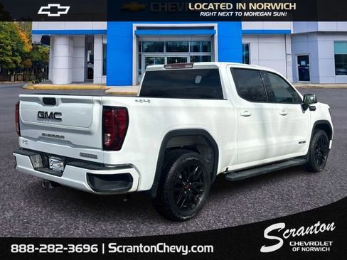 Certified 2022 GMC Sierra 1500 Elevation w/ LPO, Elevation Black Package AWD/4WD image 5