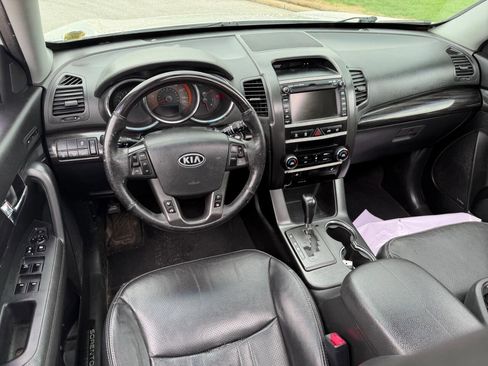 Used 2013 Kia Sorento SX w/ SX Premium Pkg image 9