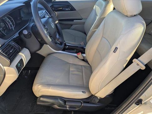 Used 2016 Honda Accord LX image 15