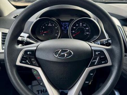 Used 2015 Hyundai Veloster image 10