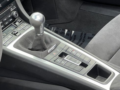 Used 2021 Porsche 718 Boxster GTS image 24