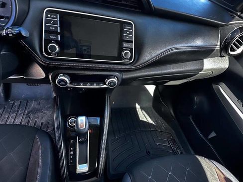 Used 2018 Nissan Kicks SR w/ Interior Electronics Package image 12