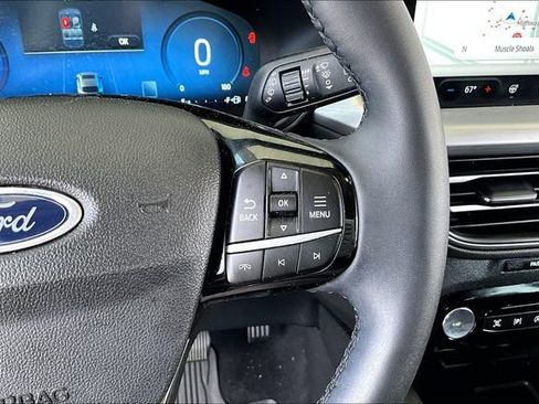 Used 2023 Ford Escape Platinum w/ Premium Technology Package AWD/4WD image 11