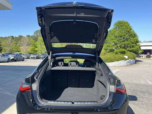 Used 2025 BMW i4 eDrive40 w/ Parking Assistance Package image 33