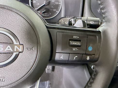 Used 2023 Nissan Rogue SV w/ SV Premium Package AWD/4WD image 23